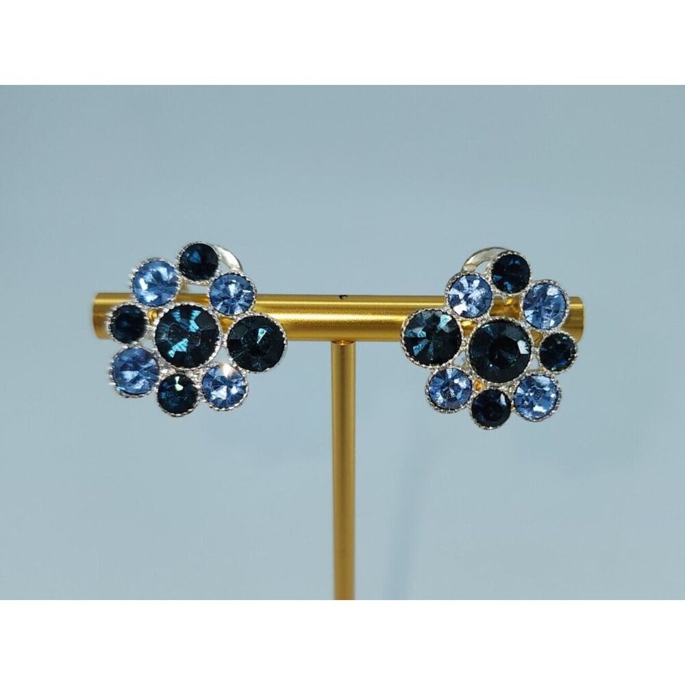VTG Clip On Earrings Signed HMN (Napier) Silver Tone Blue Rhinestone Cluster‎